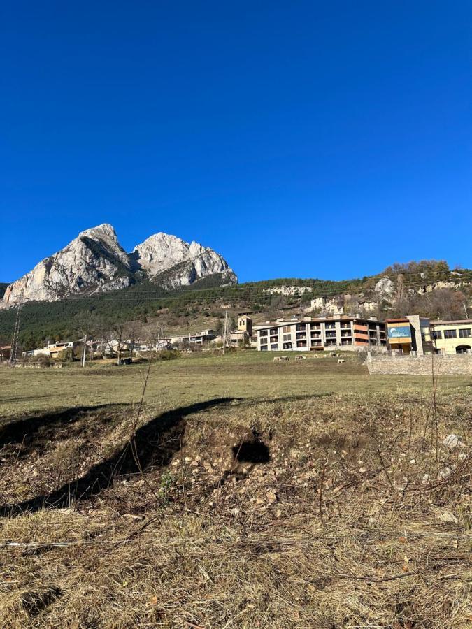 Saldes Pedraforca Appartement Buitenkant foto